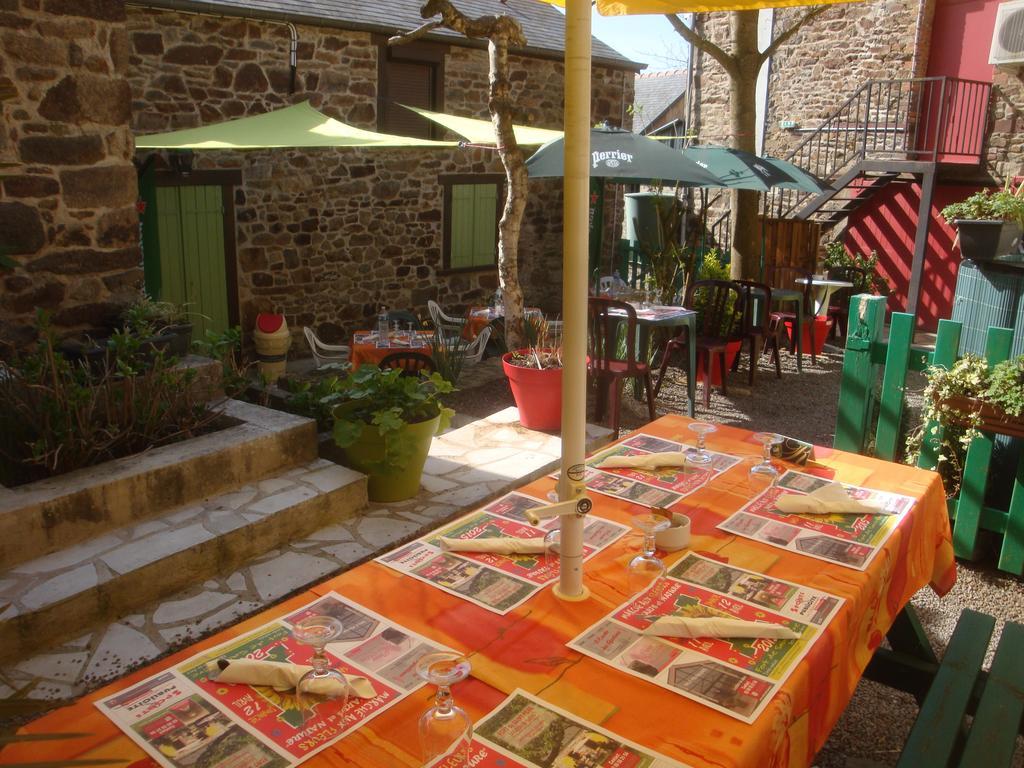 Auberge Du Chateau Chateauneuf-d'Ille-et-Vilaine Екстер'єр фото